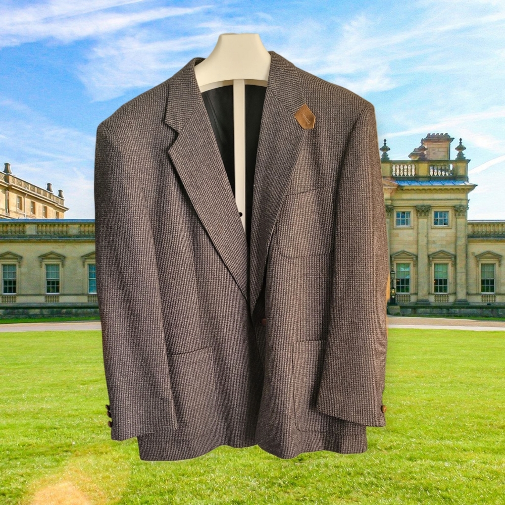 Classic Wool Tweed Blazee with Suede Patchs